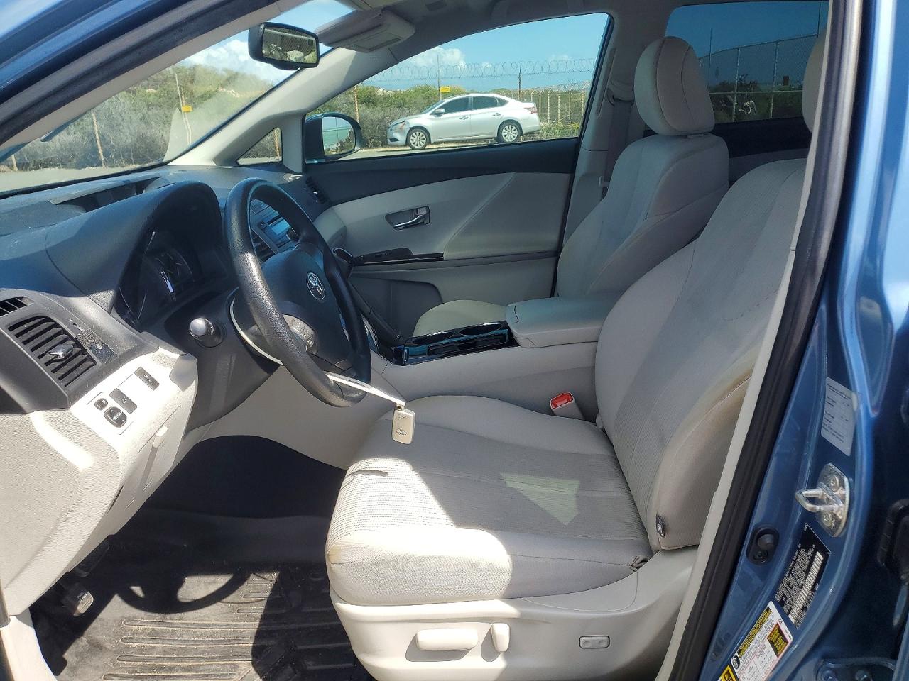 2009 TOYOTA VENZA photo 7