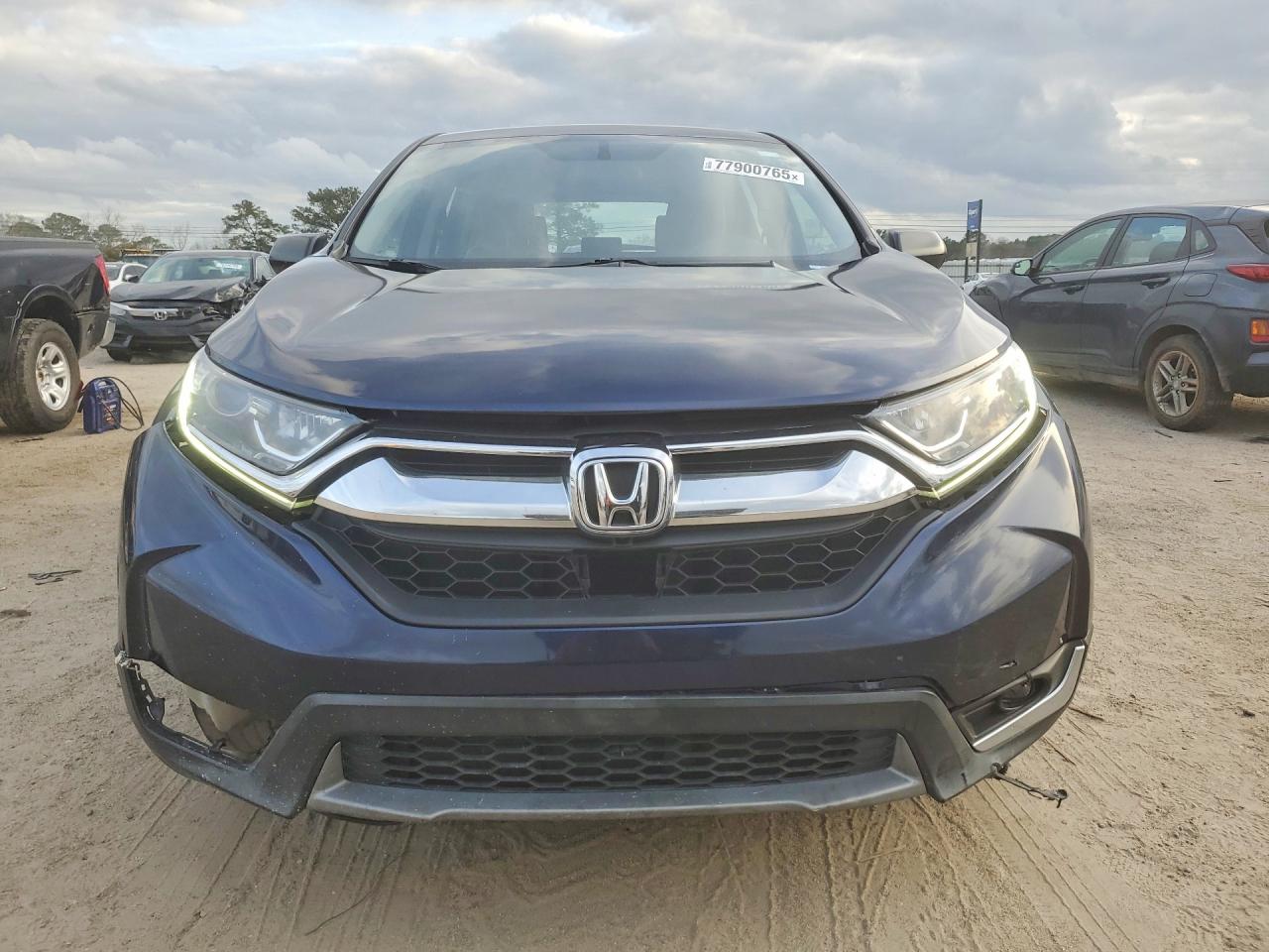 2017 HONDA CR-V LX photo 5