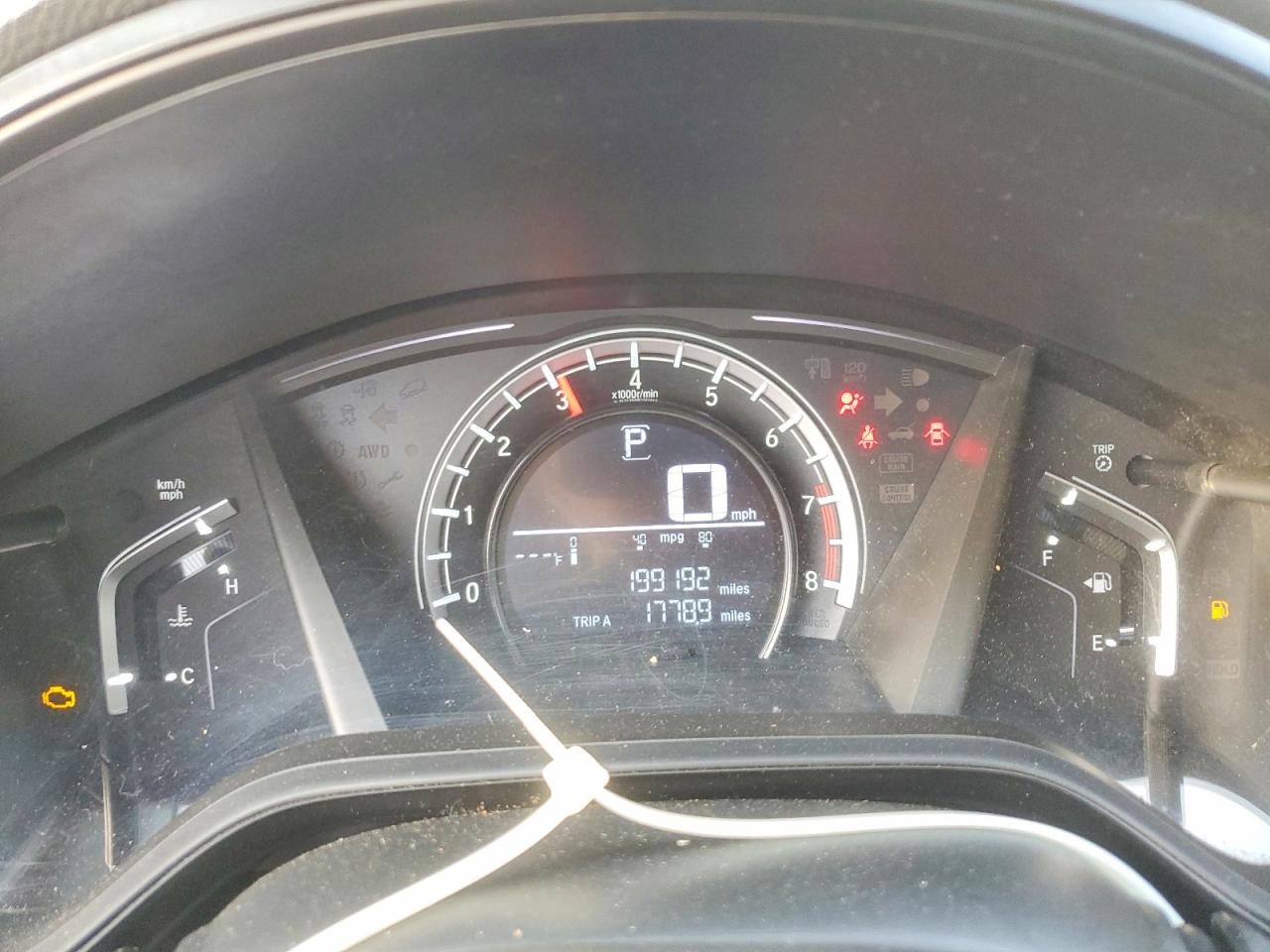 2017 HONDA CR-V LX photo 9