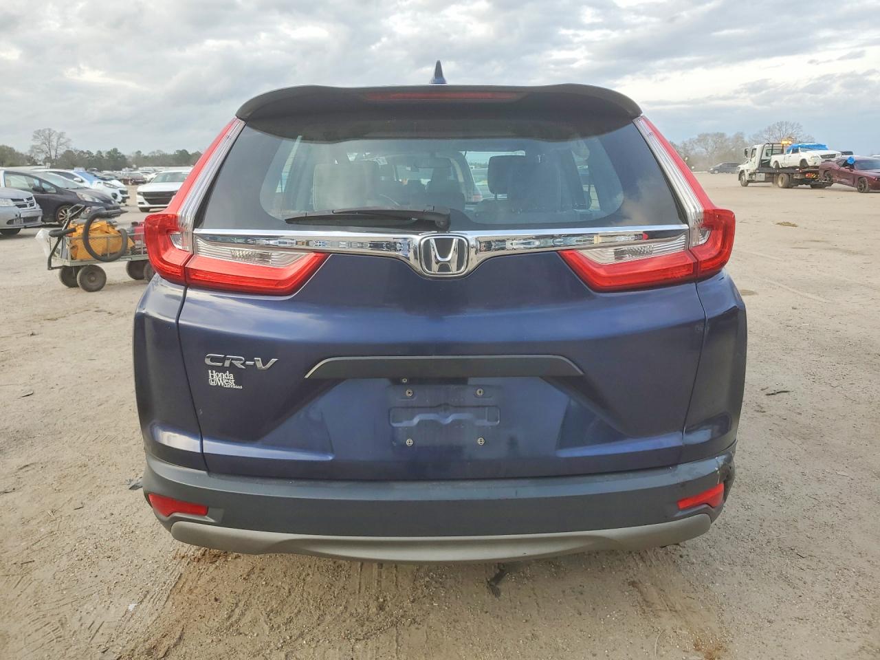 2017 HONDA CR-V LX photo 6