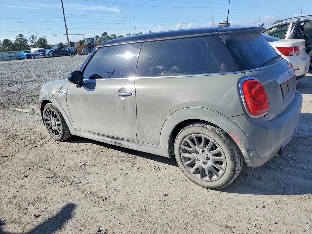 2014 MINI COOPER photo 3
