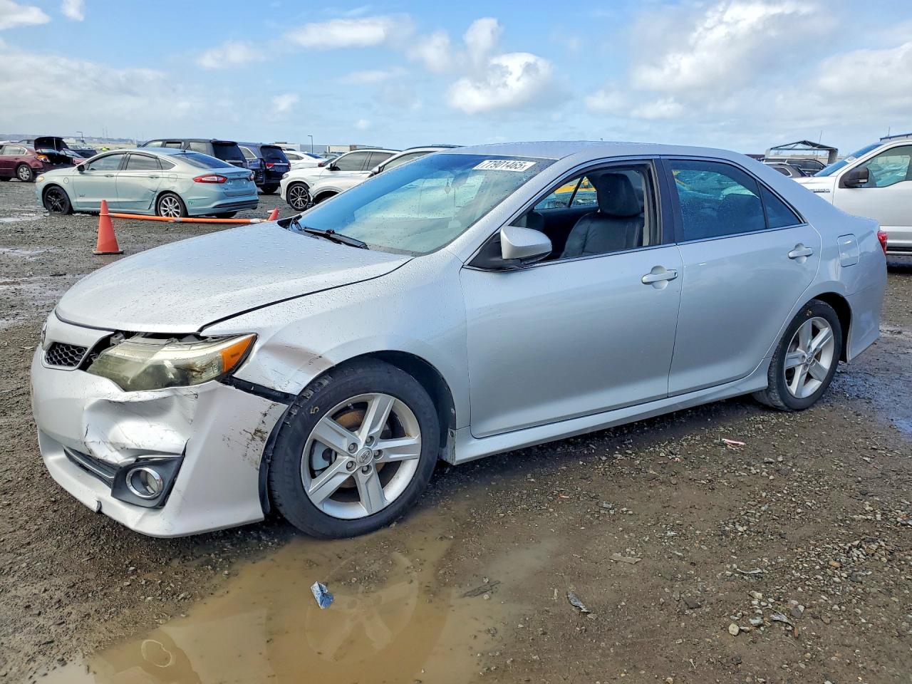 2014 TOYOTA CAMRY