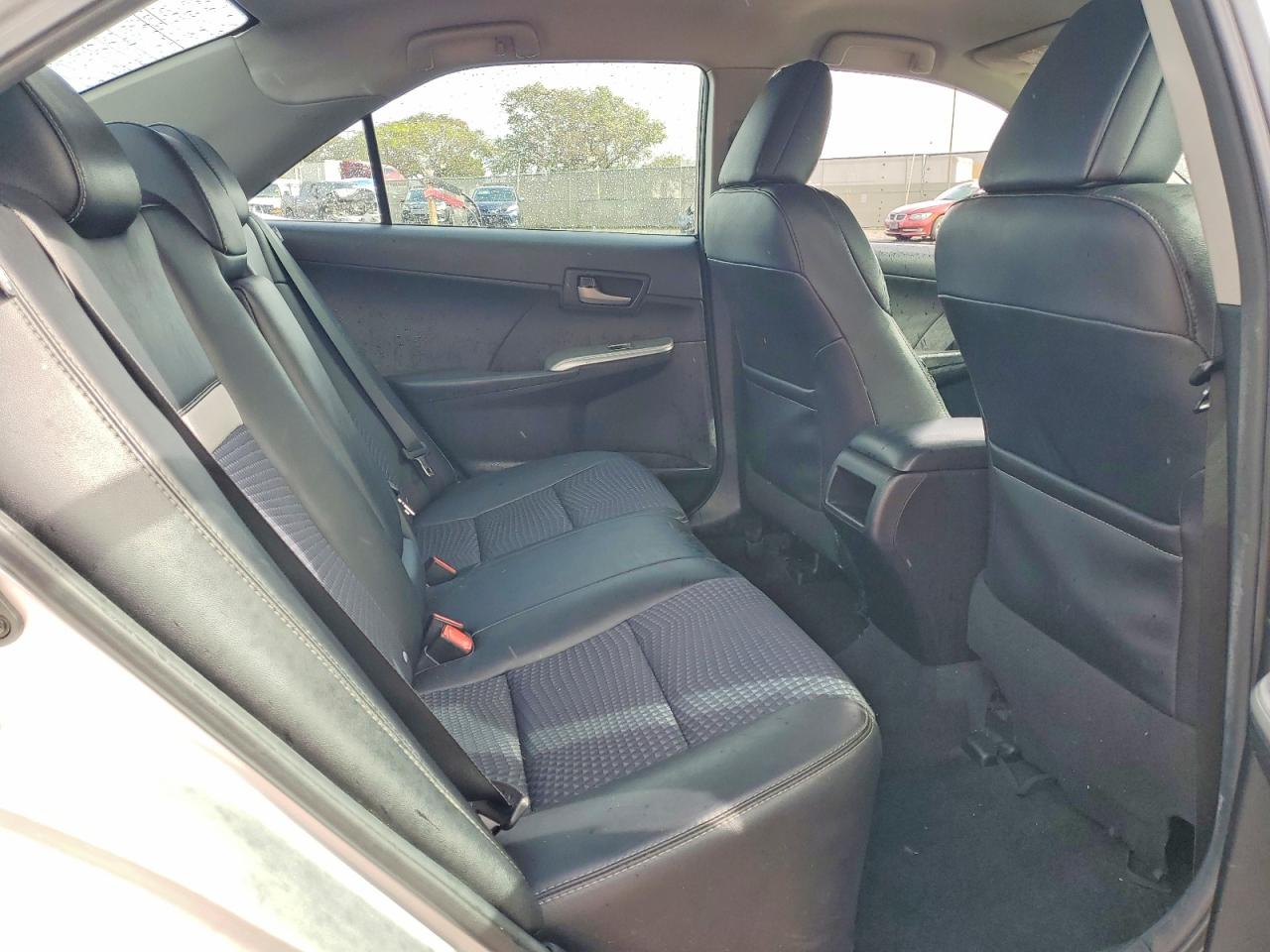 2014 TOYOTA CAMRY SE photo 10