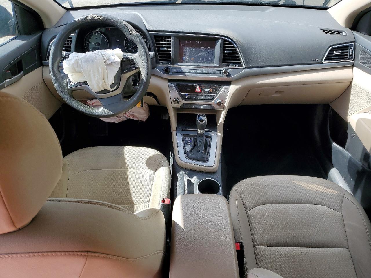 2017 HYUNDAI ELANTRA SE photo 8