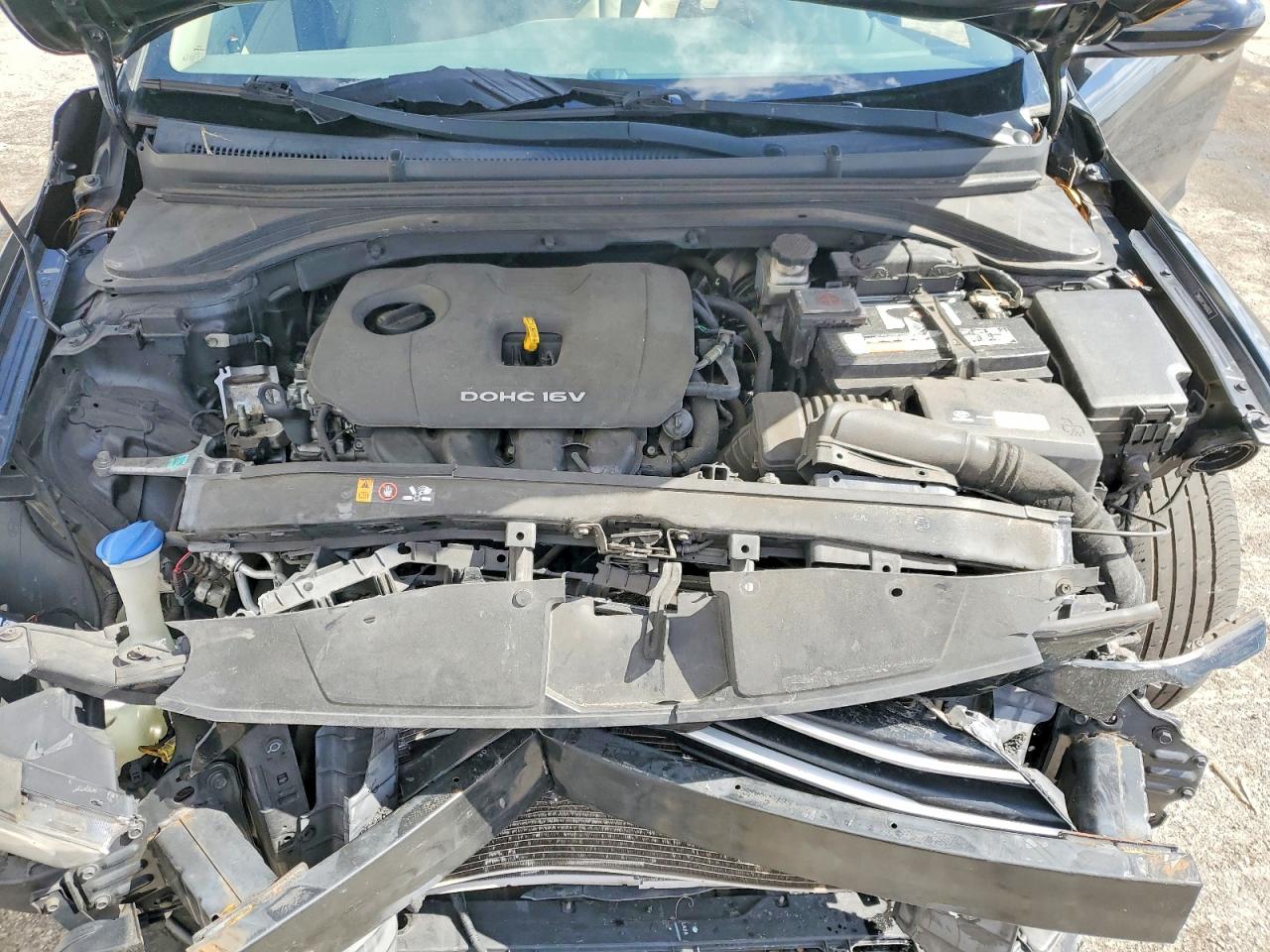2017 HYUNDAI ELANTRA SE photo 11