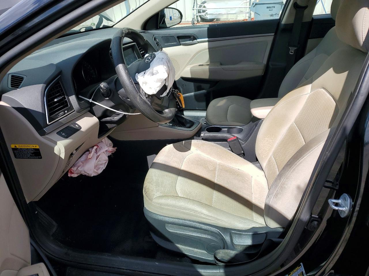 2017 HYUNDAI ELANTRA SE photo 7