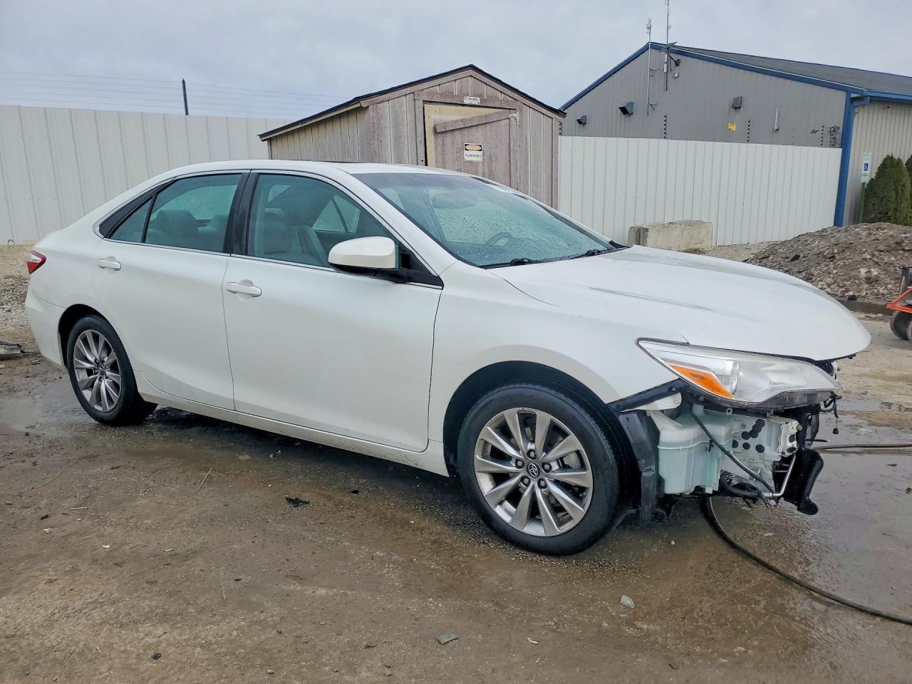 2017 TOYOTA CAMRY XLE photo 7