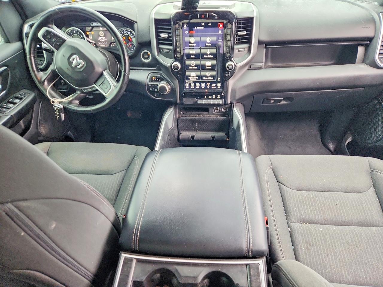 2021 RAM 1500 BIG HORN photo 15