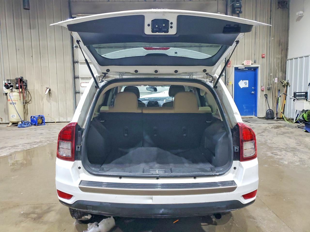 2016 JEEP COMPASS SPORT photo 16