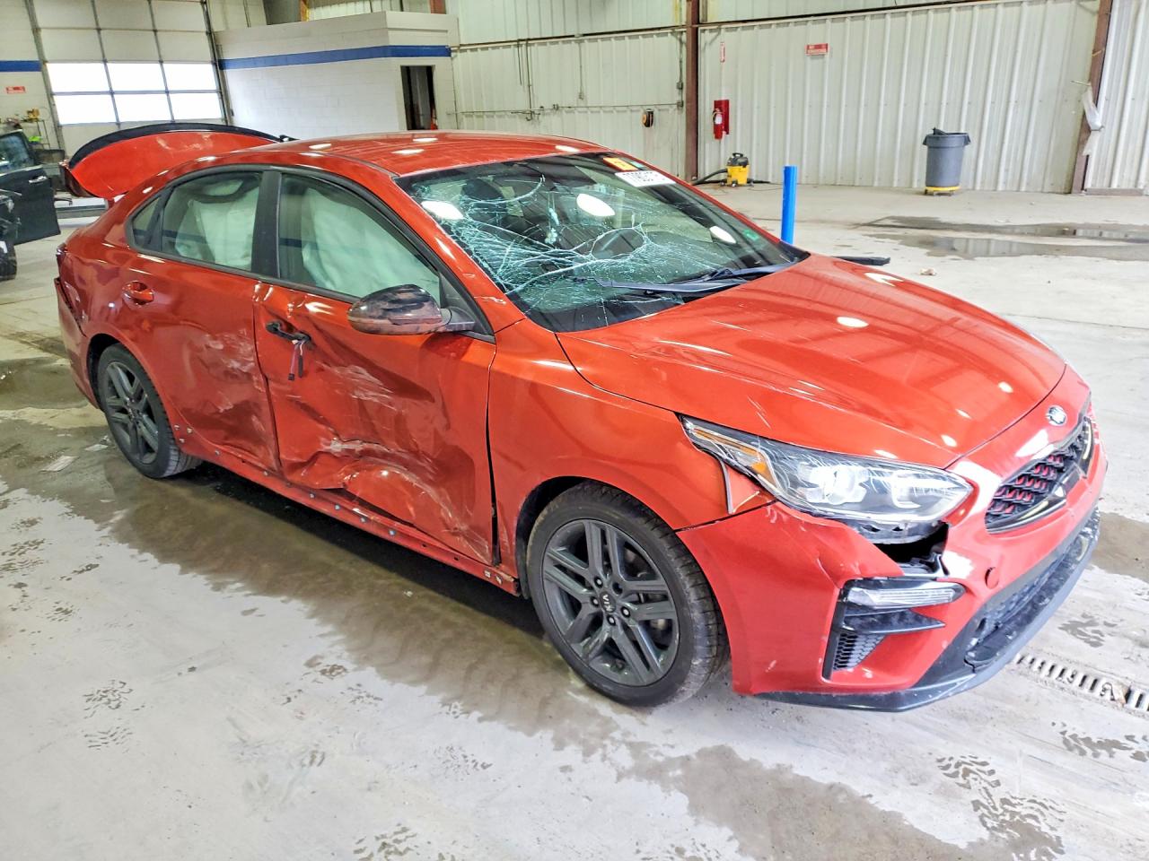 2021 KIA FORTE GT LINE photo 4