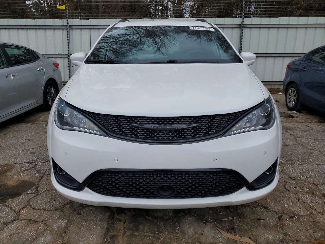 2019 CHRYSLER PACIFICA TOURING L PLUS photo 13