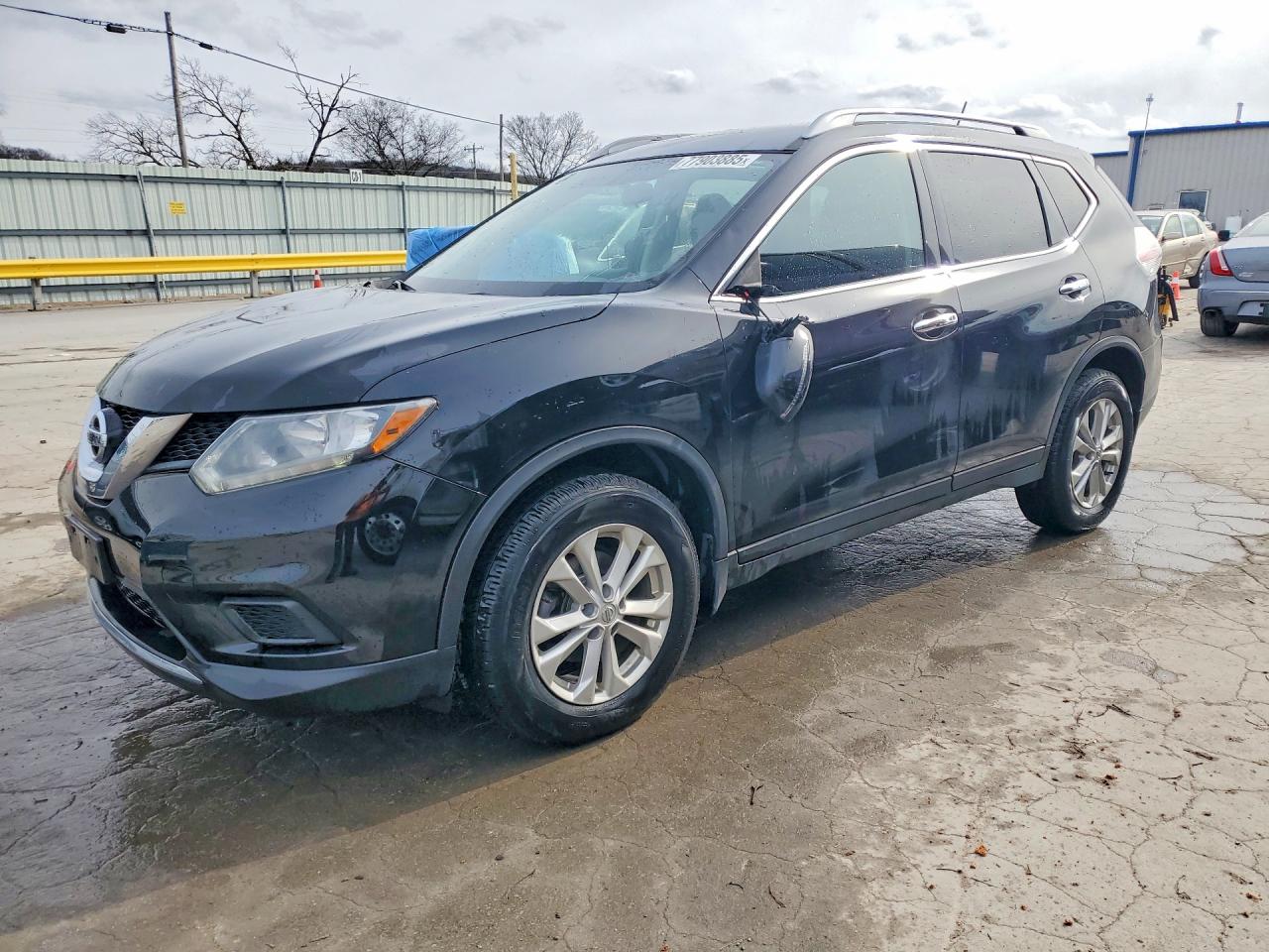 2016 NISSAN ROGUE SV photo 2
