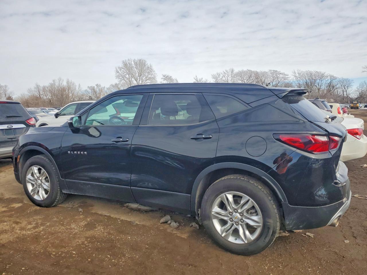 2020 CHEVROLET BLAZER 2LT photo 2