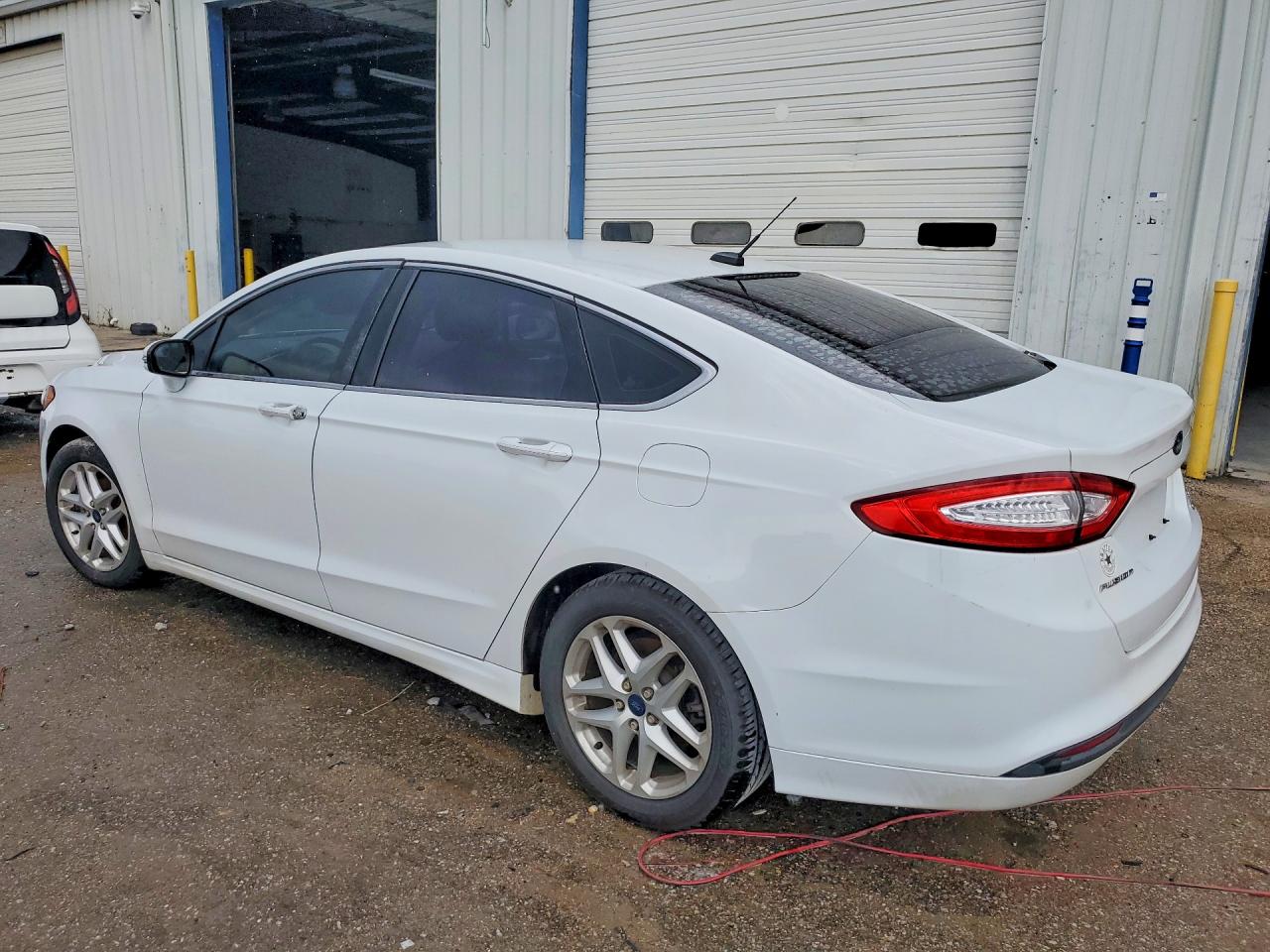 2014 FORD FUSION SE photo 3