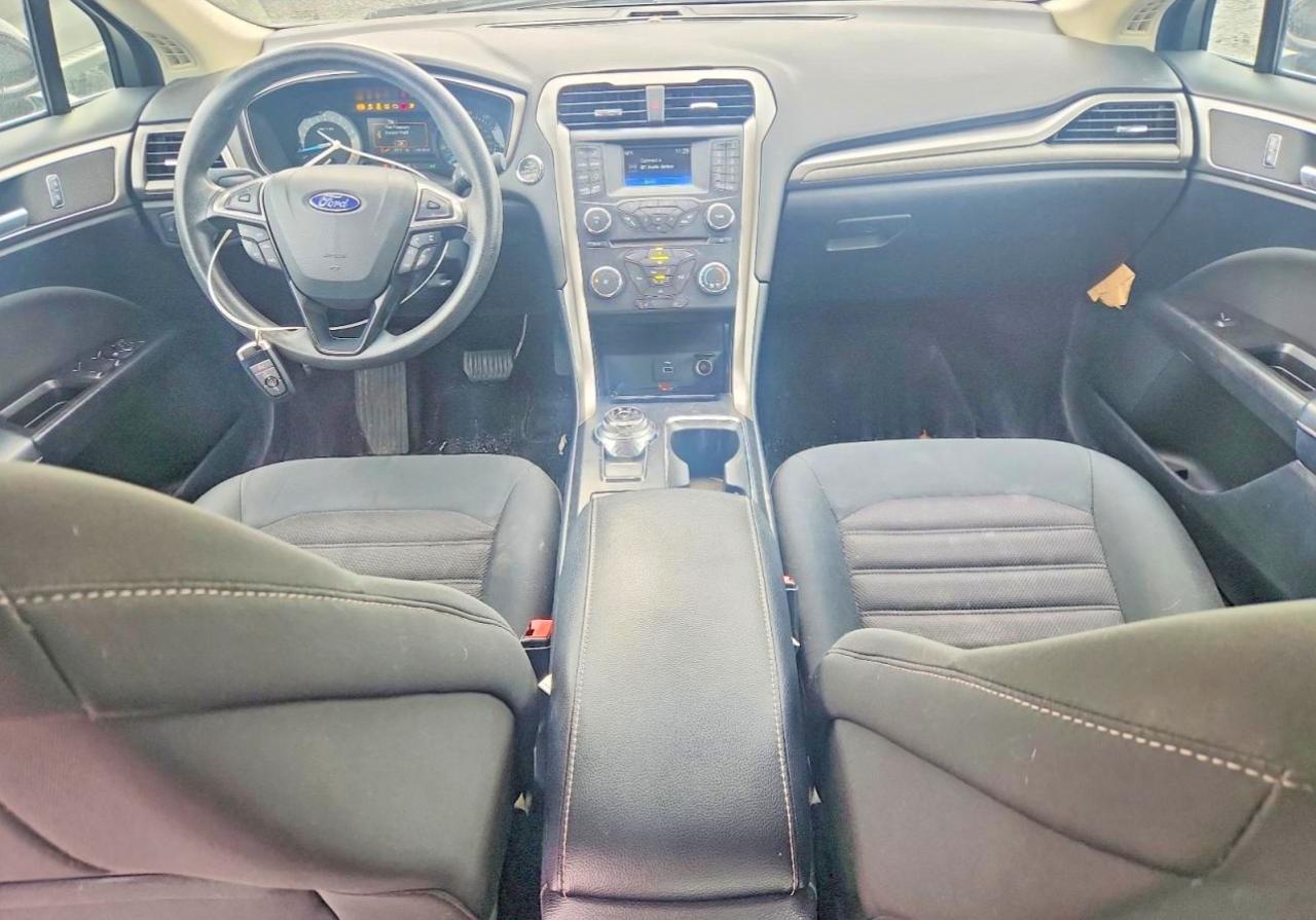 2017 FORD FUSION SE photo 8