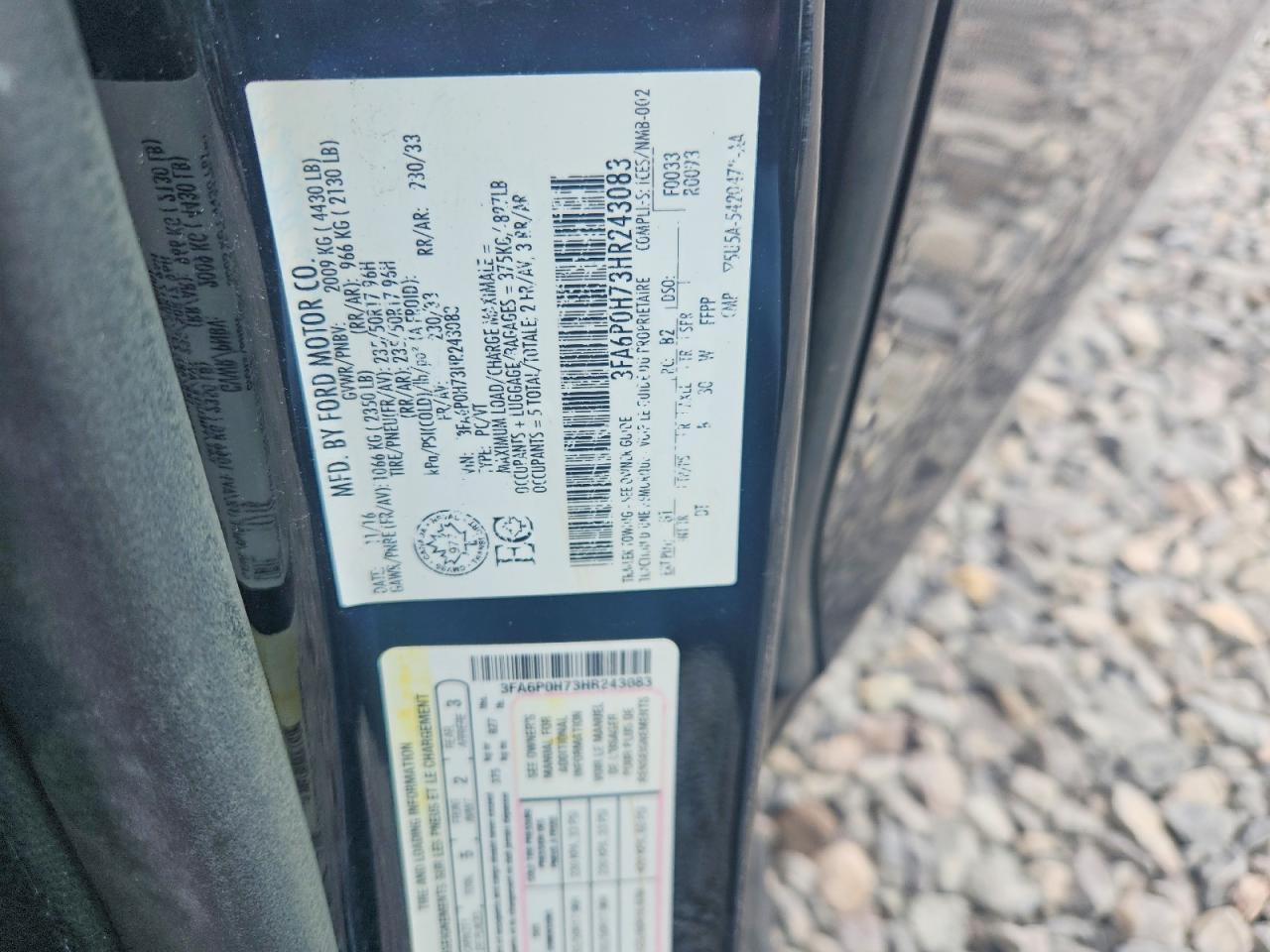 2017 FORD FUSION SE photo 12
