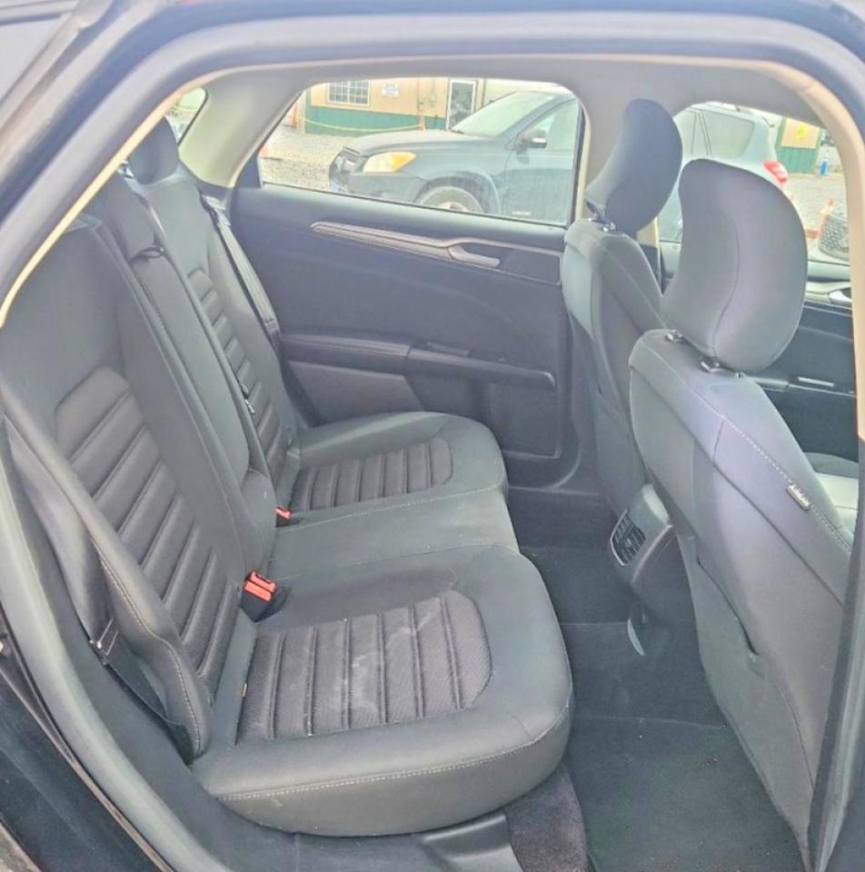 2017 FORD FUSION SE photo 10