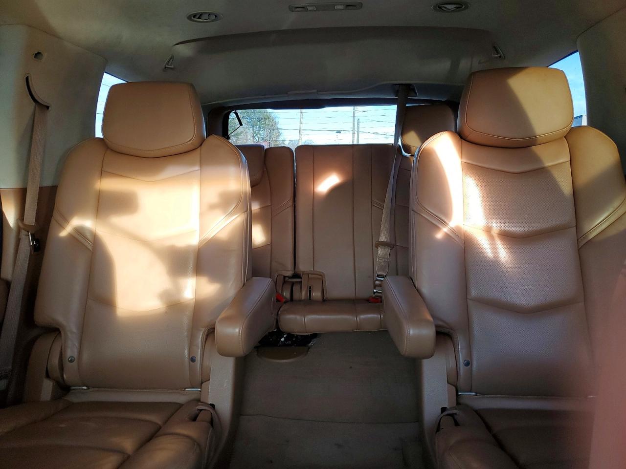 2016 CADILLAC ESCALADE PLATINUM photo 10