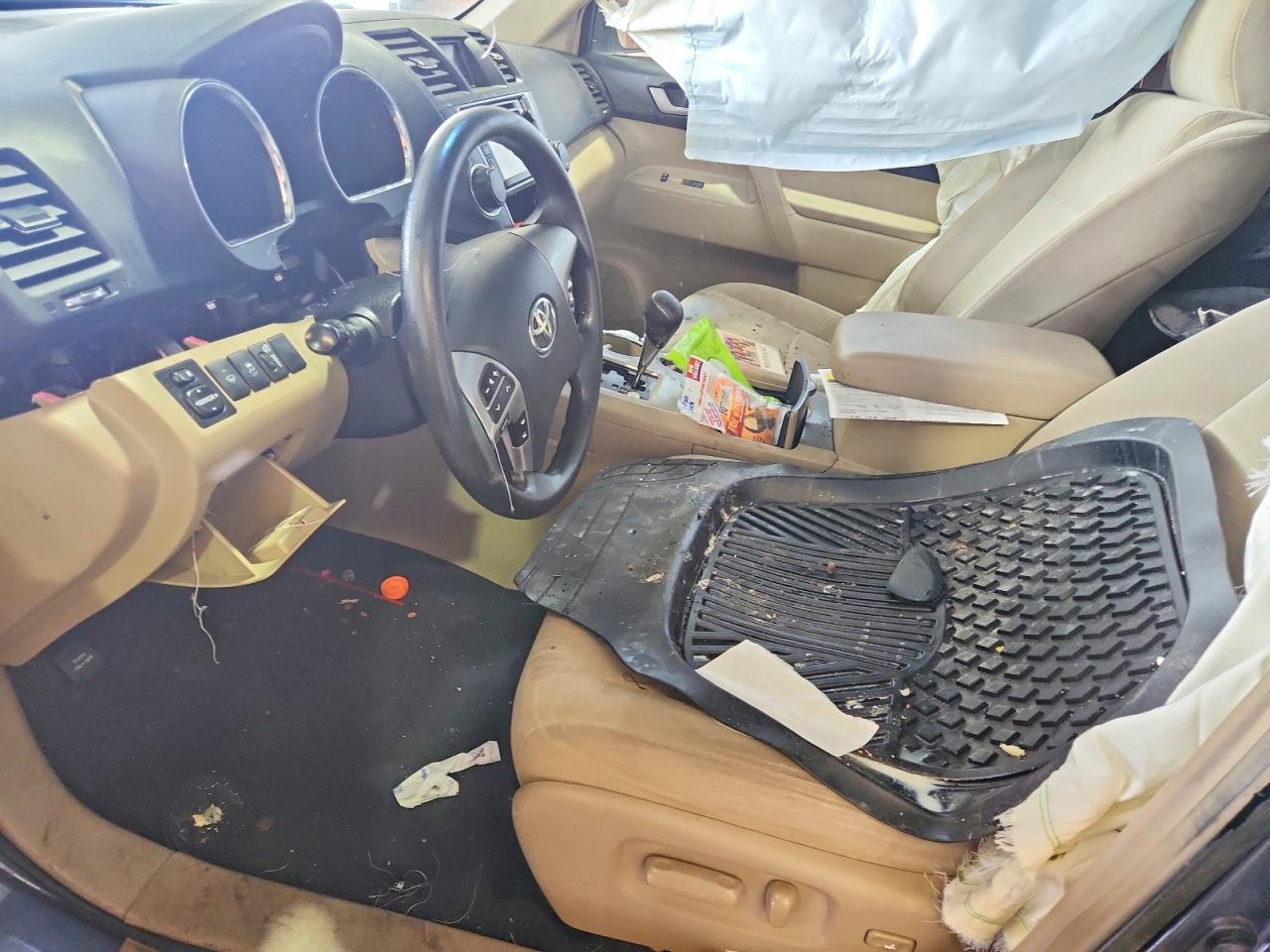 2013 TOYOTA HIGHLANDER PLUS photo 19