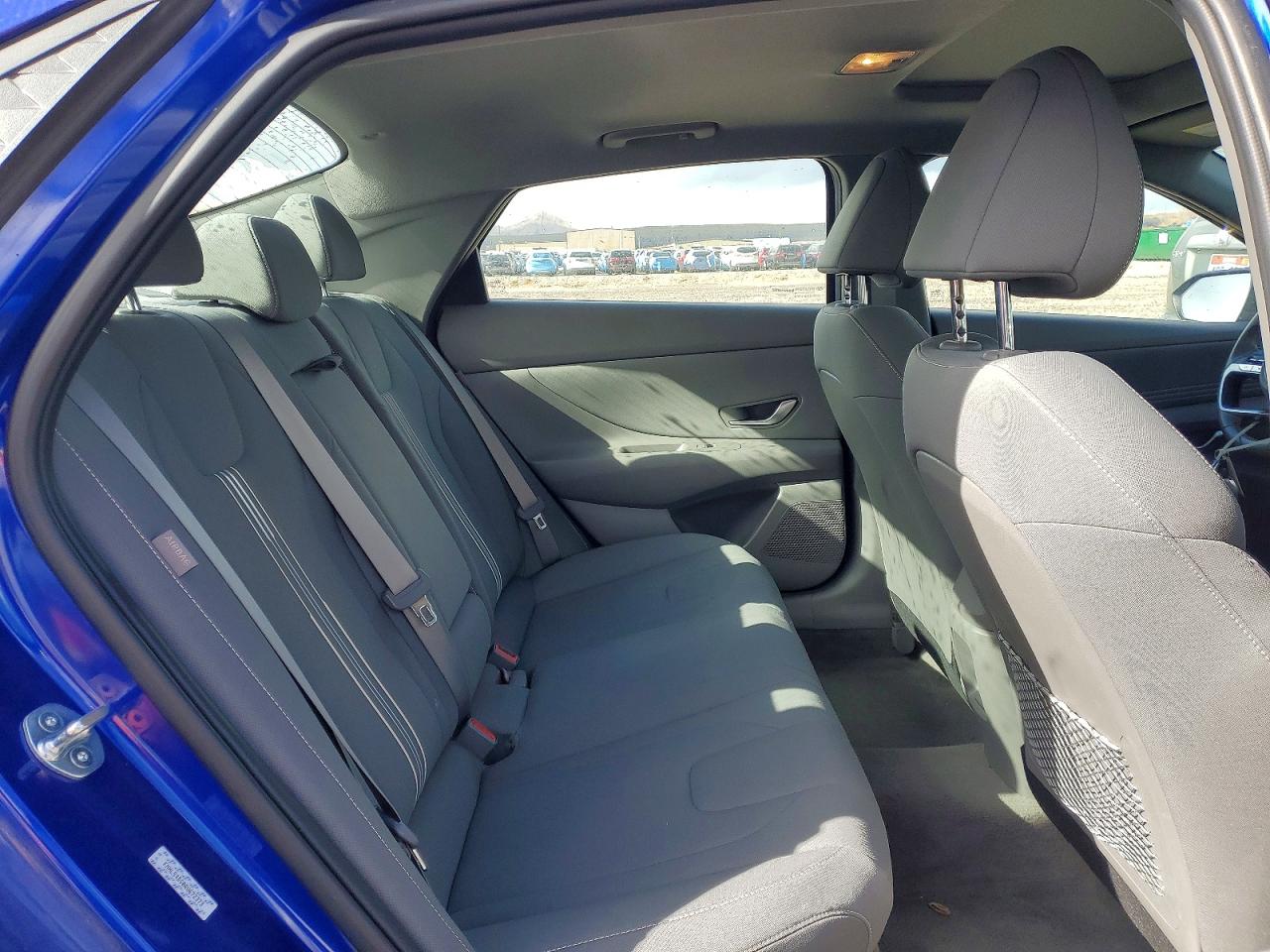 2024 HYUNDAI ELANTRA SEL photo 19