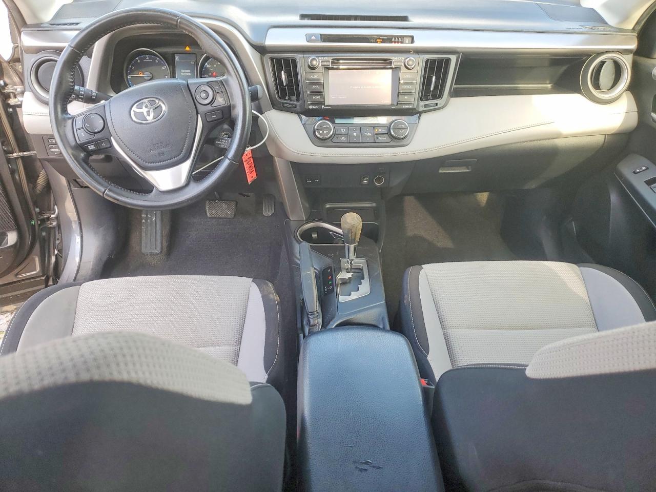 2017 TOYOTA RAV4 XLE photo 8