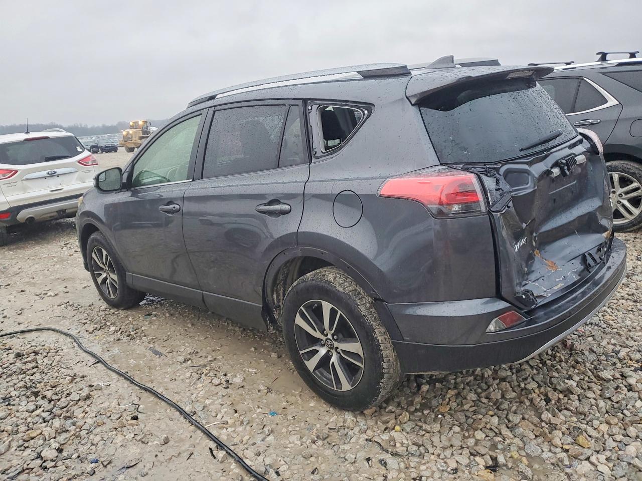 2017 TOYOTA RAV4 XLE photo 2