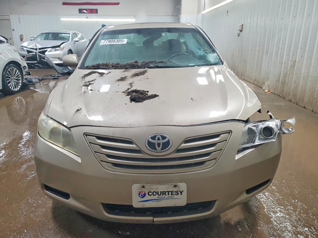 2009 TOYOTA CAMRY LE photo 5