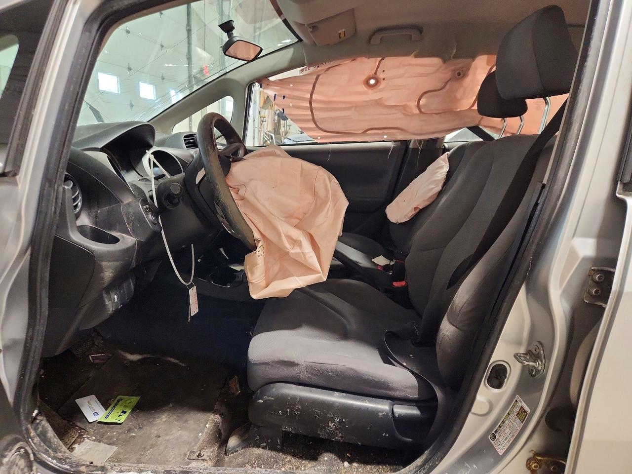 2013 HONDA FIT photo 13