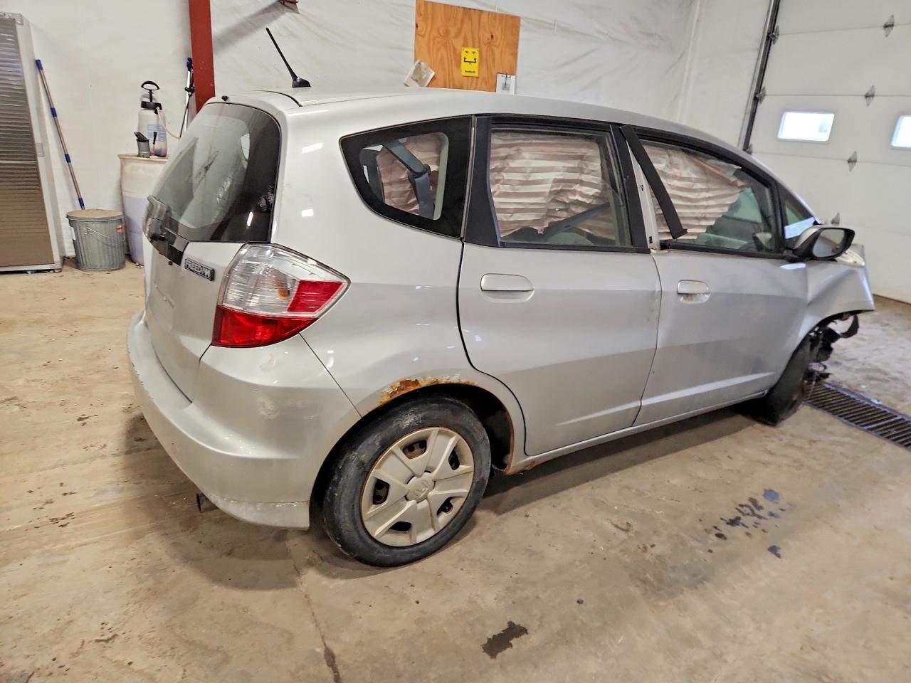 2013 HONDA FIT photo 5