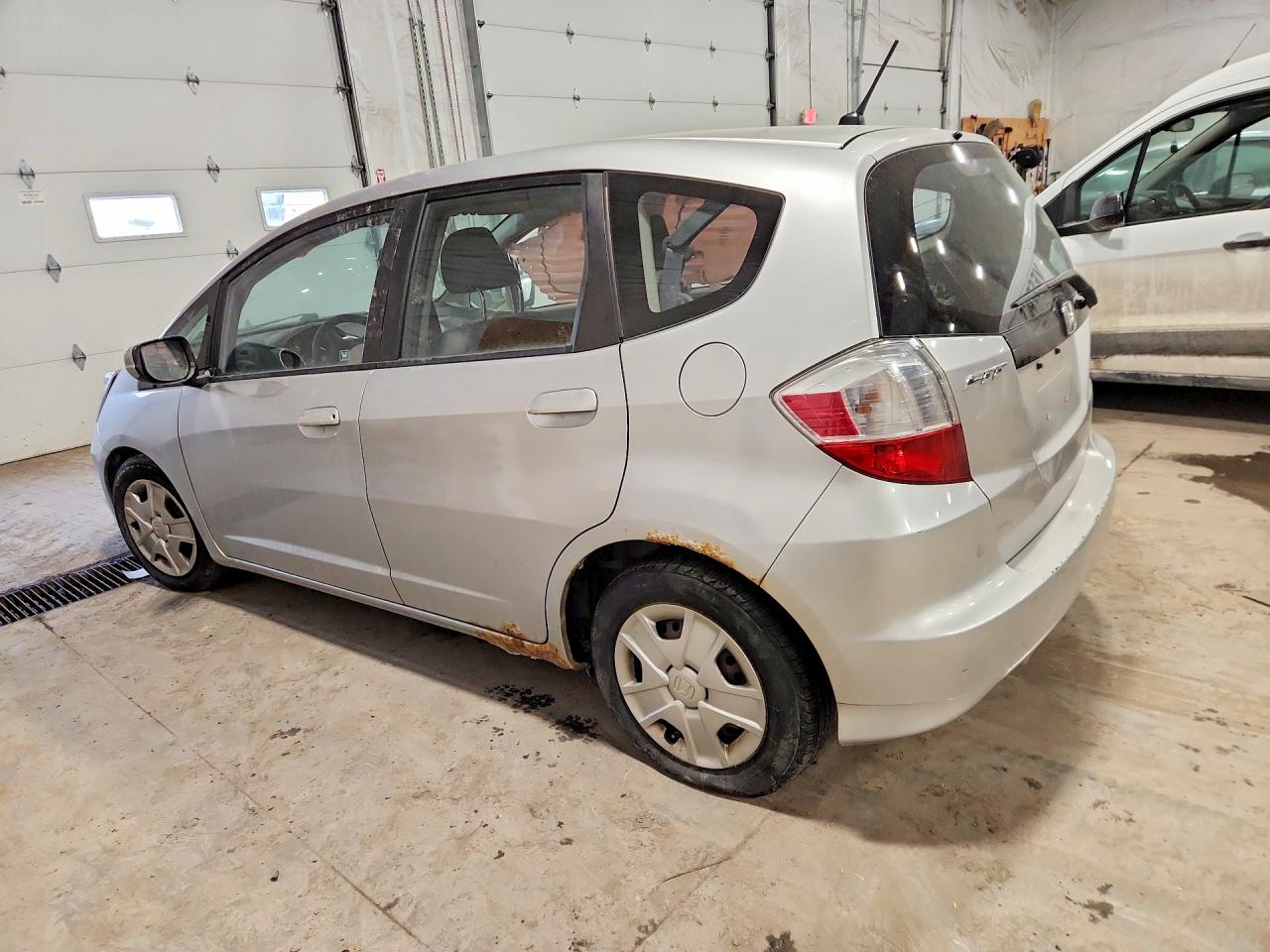 2013 HONDA FIT photo 3
