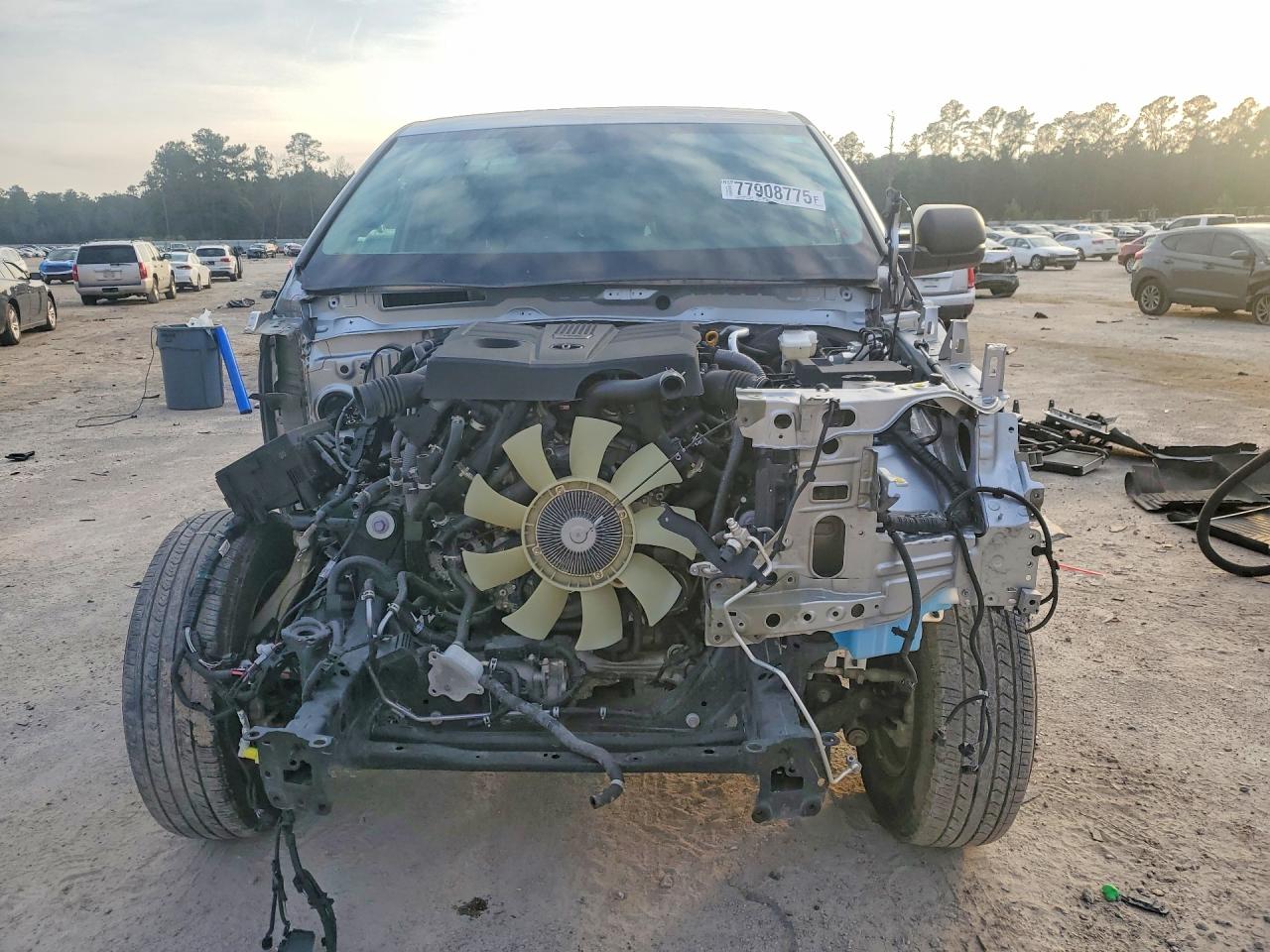2024 TOYOTA TUNDRA CREWMAX SR photo 9