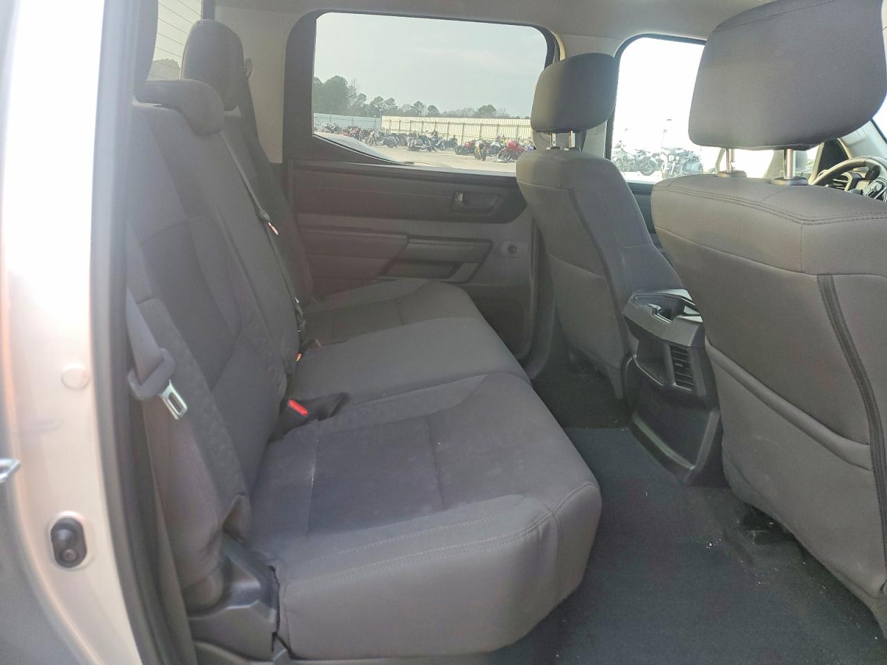2024 TOYOTA TUNDRA CREWMAX SR photo 19