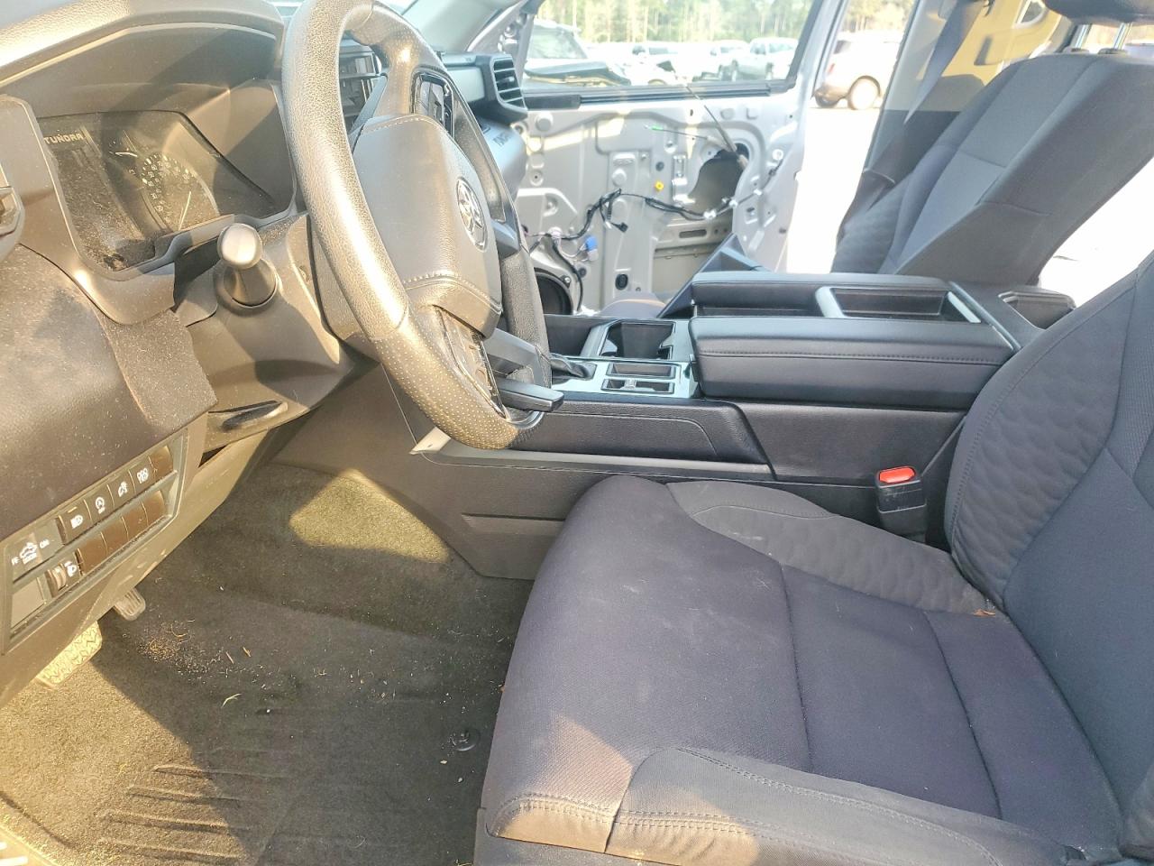 2024 TOYOTA TUNDRA CREWMAX SR photo 13