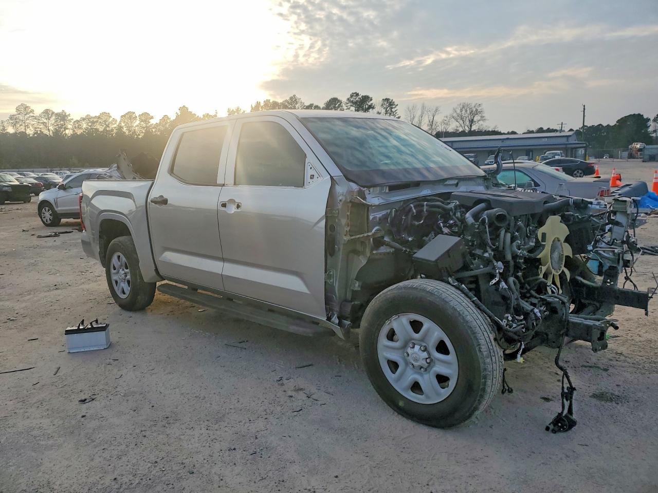 2024 TOYOTA TUNDRA CREWMAX SR photo 7