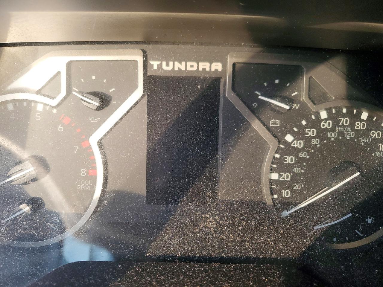 2024 TOYOTA TUNDRA CREWMAX SR photo 17