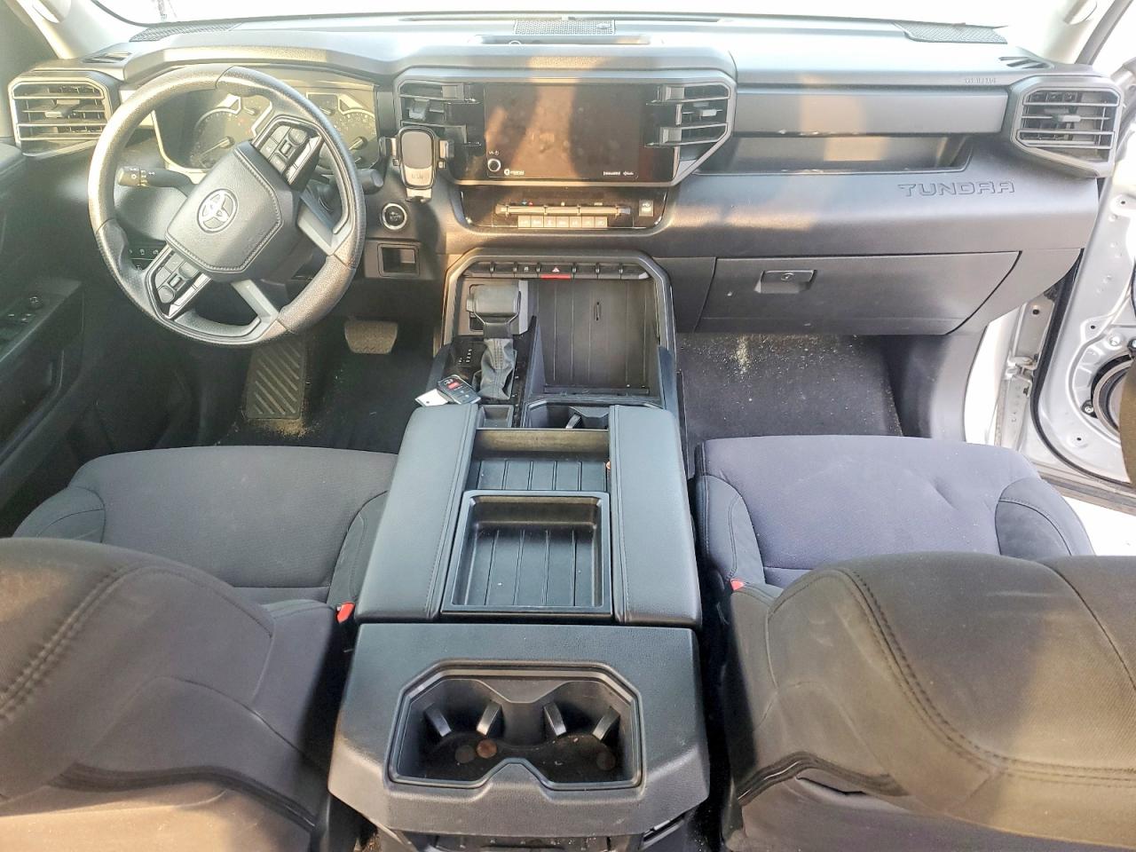 2024 TOYOTA TUNDRA CREWMAX SR photo 15