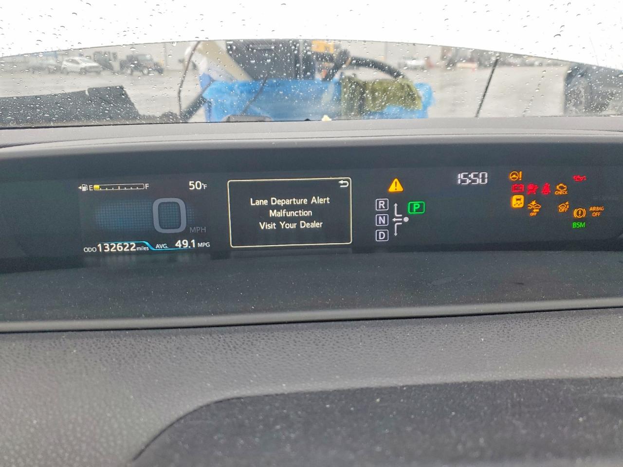 2018 TOYOTA PRIUS TWO photo 17