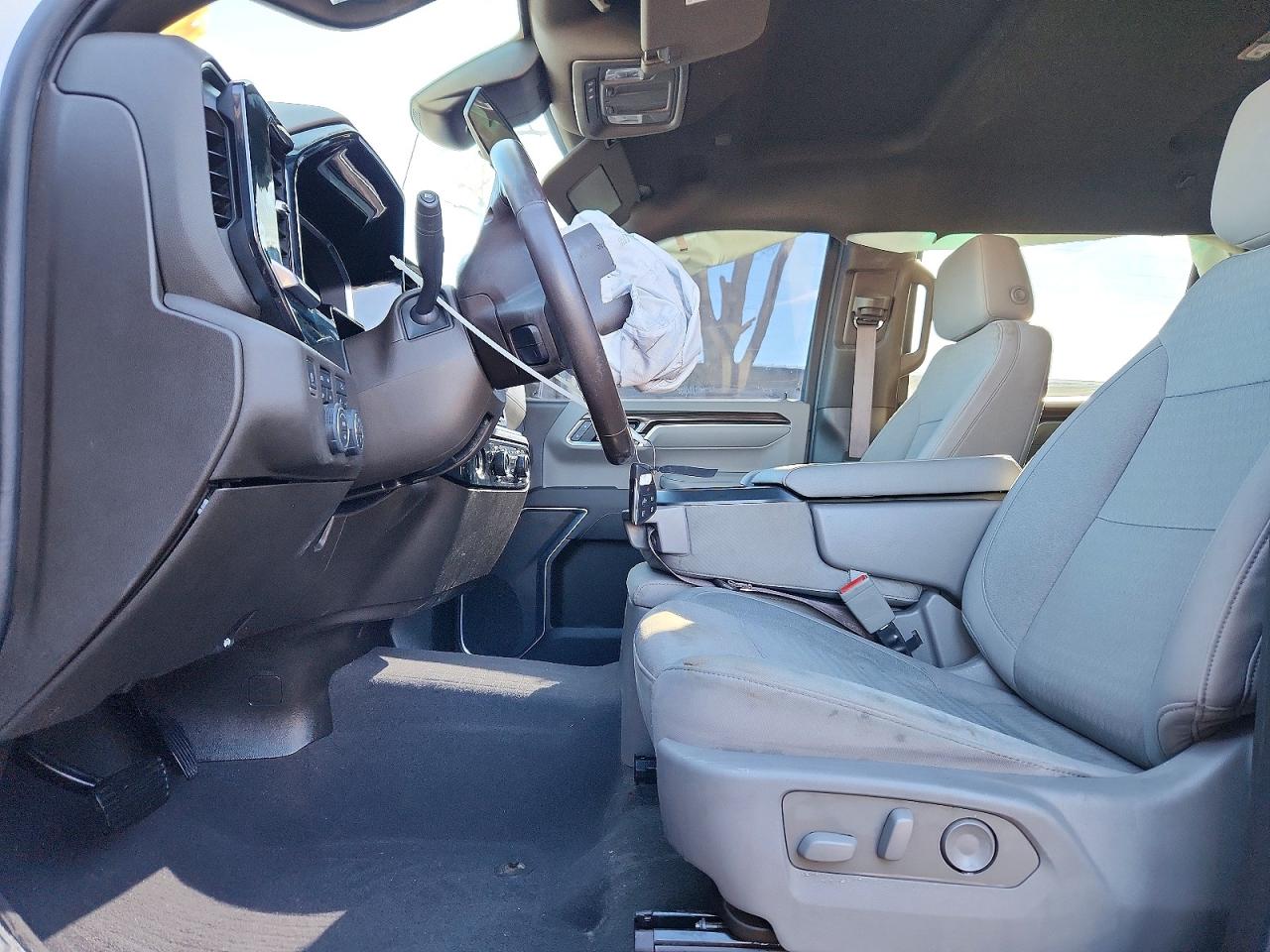 2023 CHEVROLET SILVERADO K1500 RST photo 13