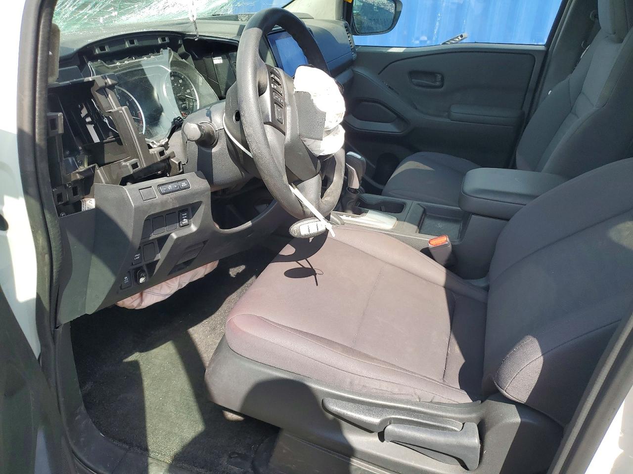 2024 NISSAN FRONTIER S photo 7
