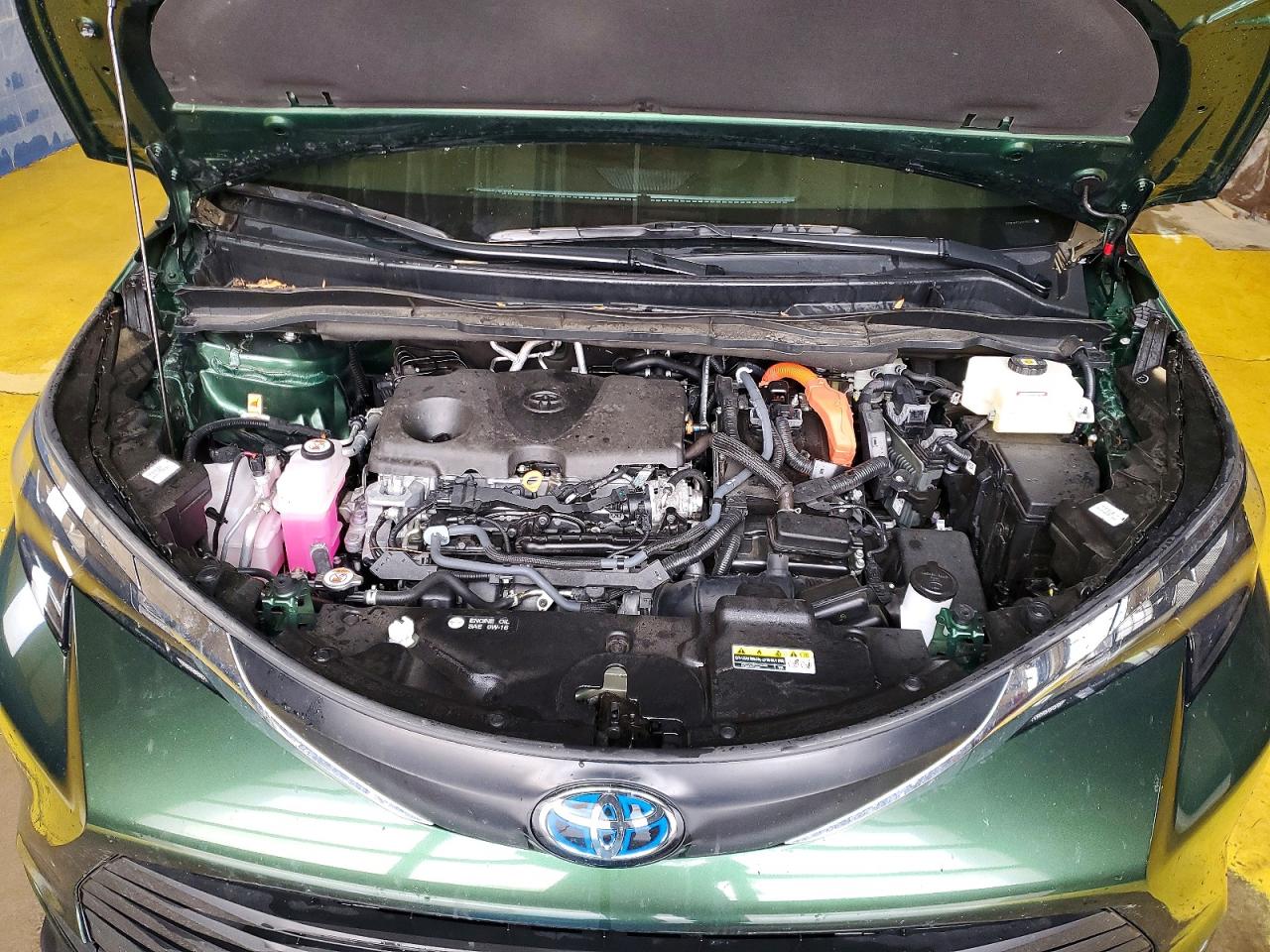 2025 TOYOTA SIENNA LE 8-PASSENGER photo 34
