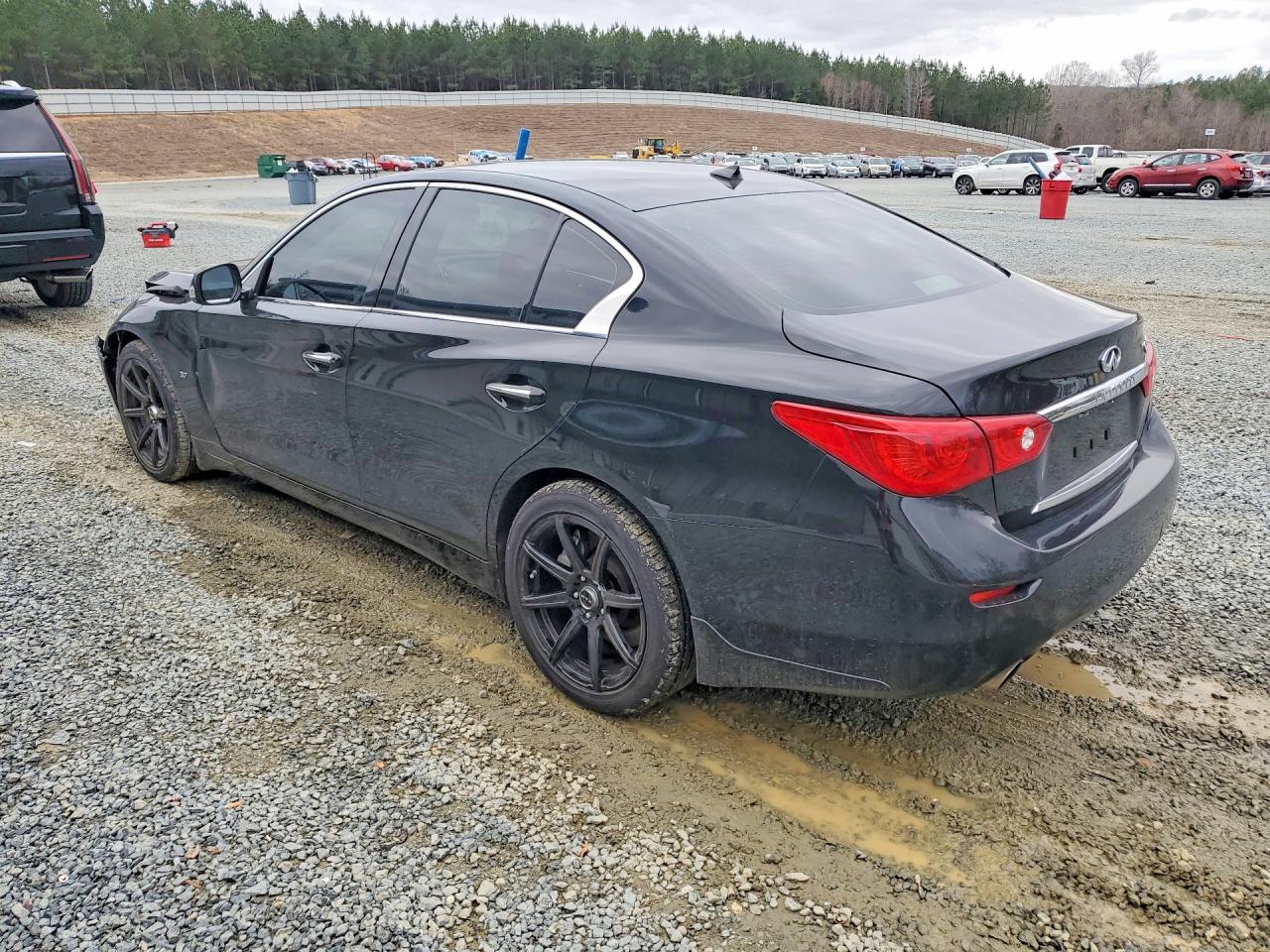 2015 INFINITI Q50 BASE photo 4