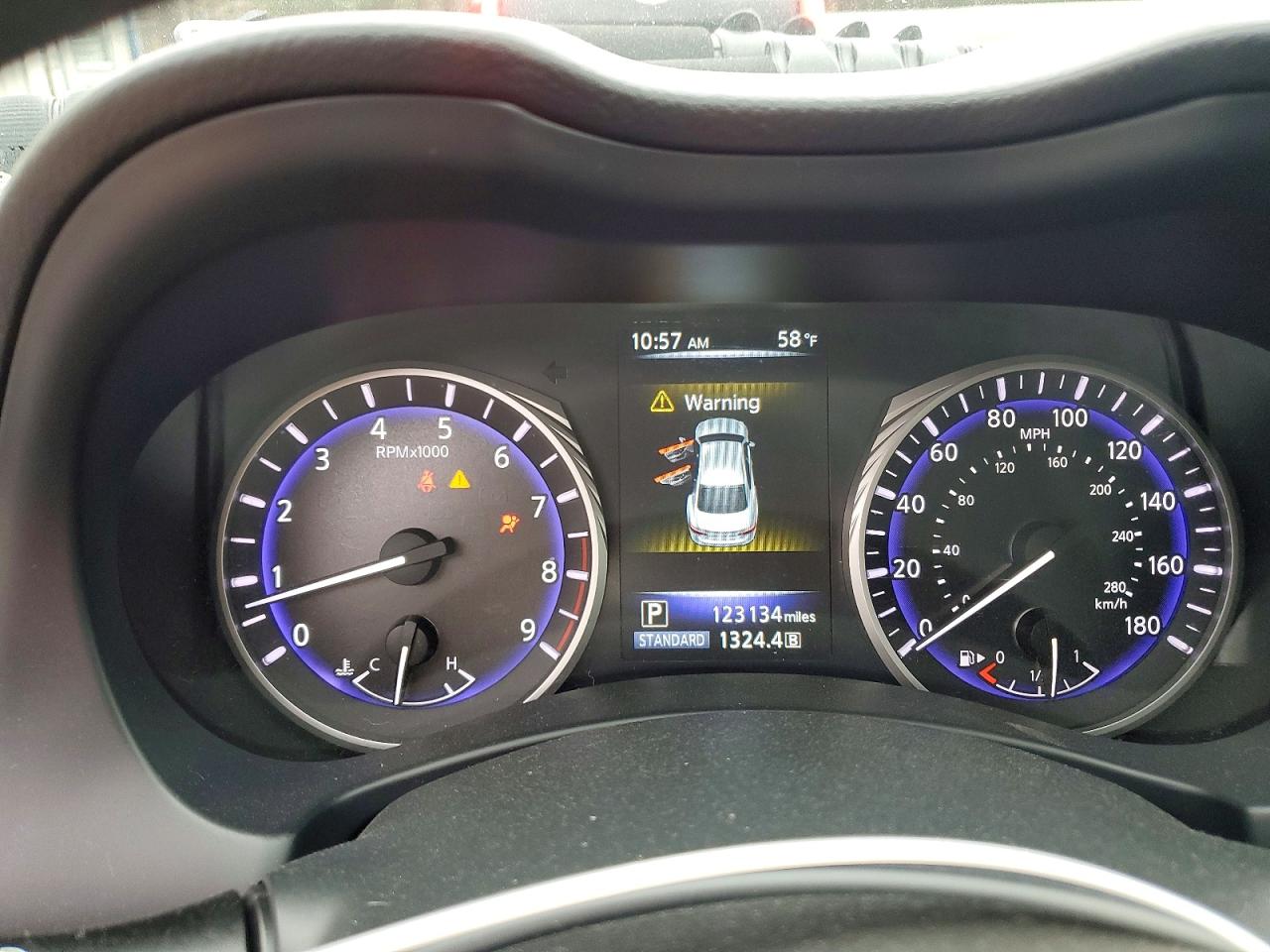 2015 INFINITI Q50 BASE photo 25