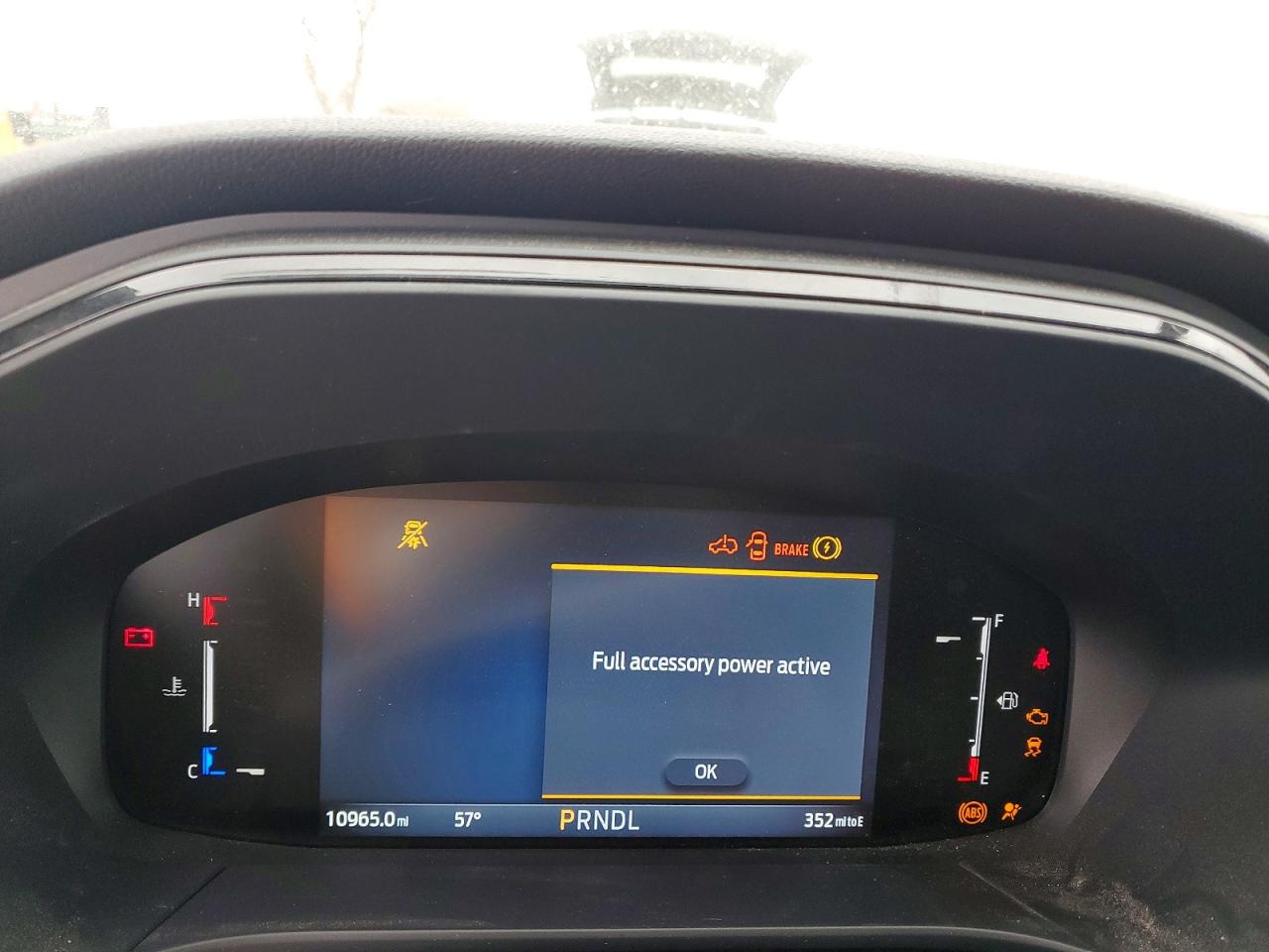 2025 FORD ESCAPE ST LINE photo 17
