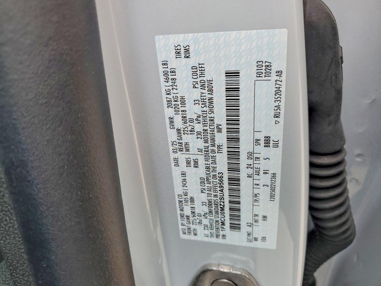 2025 FORD ESCAPE ST LINE photo 25
