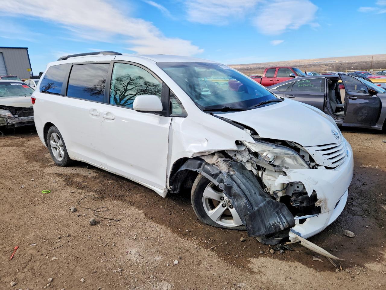 2015 TOYOTA SIENNA LE 8-PASSENGER photo 10