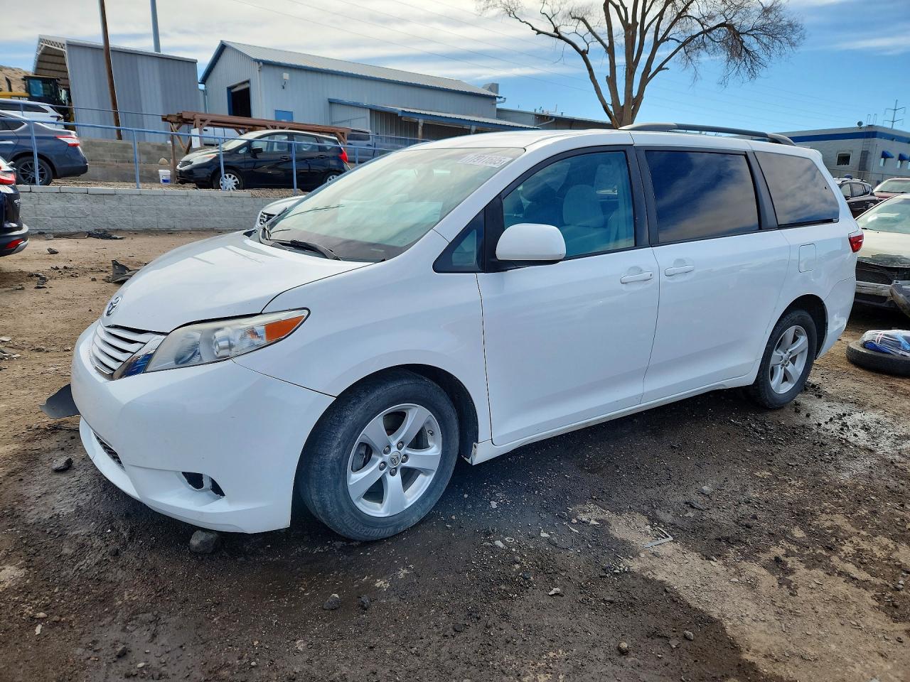 2015 TOYOTA SIENNA