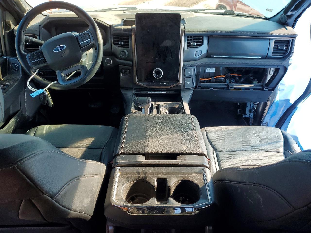 2023 FORD F150 LIGHTNING PRO photo 8