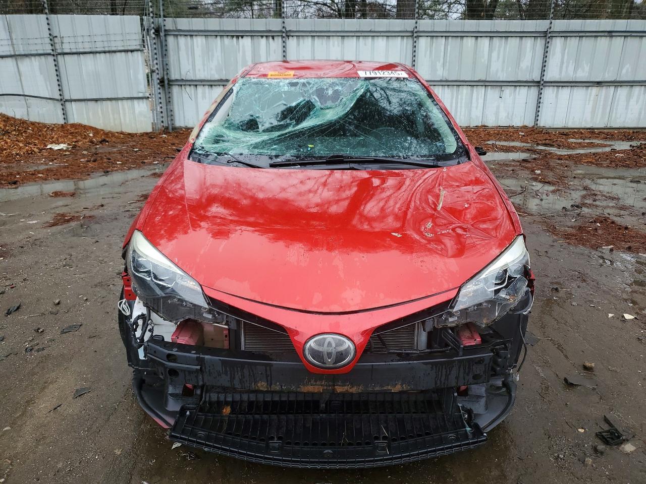2019 TOYOTA COROLLA SE photo 13