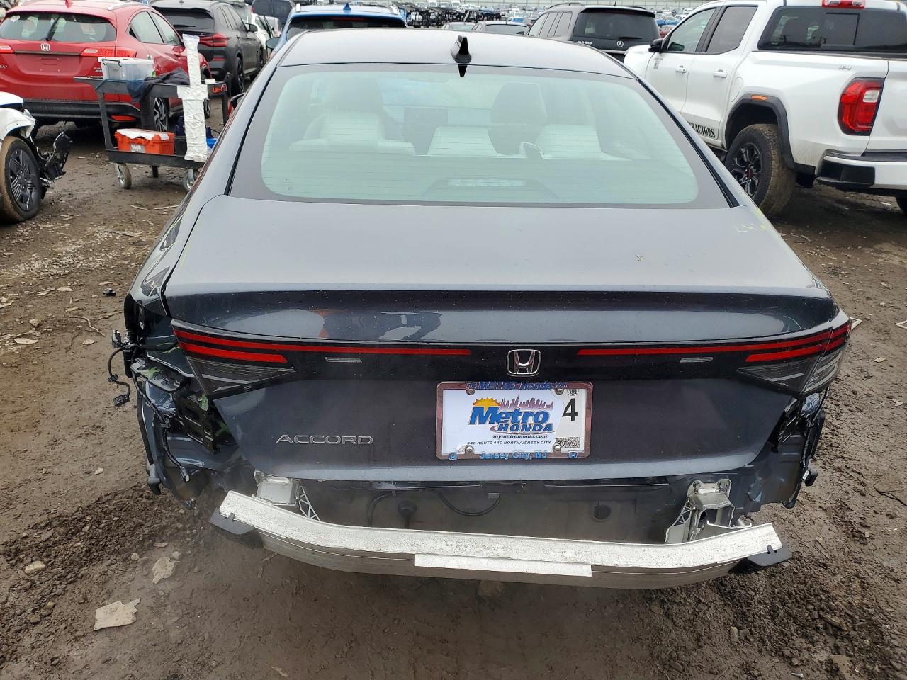 2025 HONDA ACCORD SE photo 6