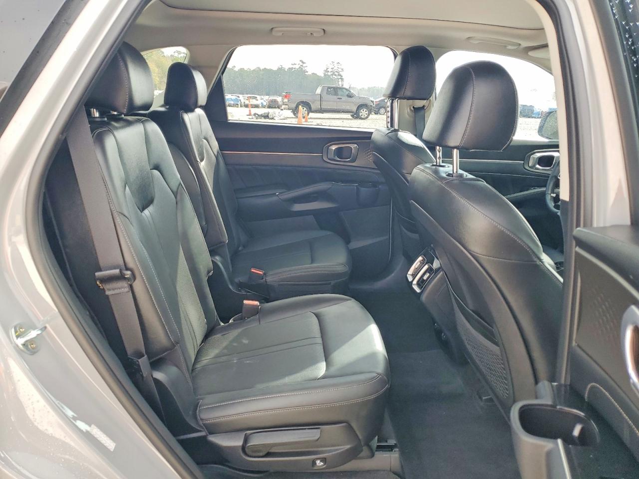 2022 KIA SORENTO SX photo 11